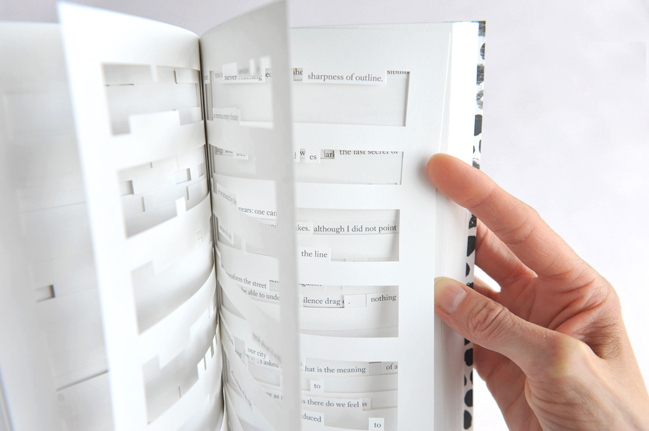 Tree of Code, Jonathan Safran Foer, design de Sara De Bondt Studio
