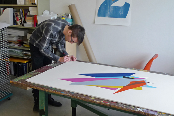 Nicolas Ménard et une sérigraphie